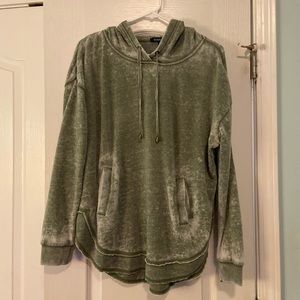Green Pullover
